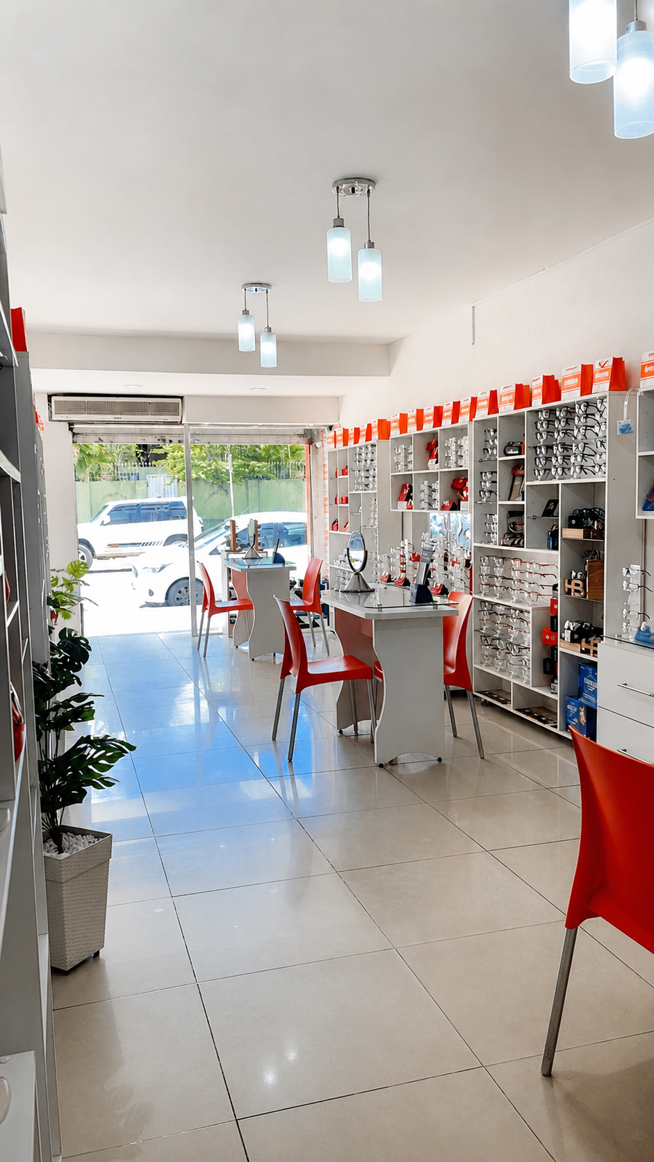 Ótica do Povo em Camaçari Bahia - atendimento personalizado Interior da Ótica do Povo em Camaçari Bahia - área de atendimento personalizado
